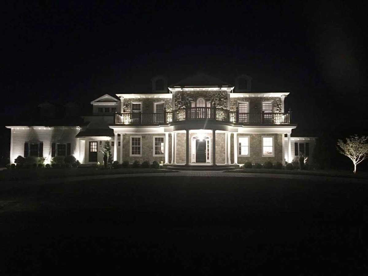 outdoor house lighting